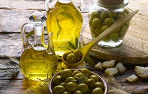 رغم فوائده الكثيرة.. احذروا كثرة استهلاك زيت الزيتون