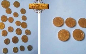متحف اللاذقية السورية يسترجع عشرات القطع الأثرية الذهبية
