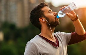لا تسارع في شرب ادوية الصداع لهذا السبب.. 