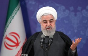 روحاني: الحكومة تقف بكل قوتها إلى جانب الطاقم الطبي