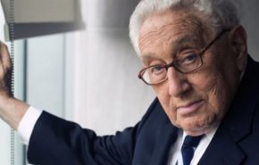 كيسنجر يدعو أمريكا للتفاهم مع الصين تجنبا للصراع 
