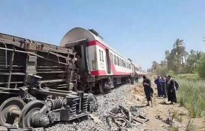 شاهد: كيف تفاعل رواد التواصل مع حادثة  قطار سوهاج؟
