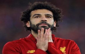بعد أزمة الأحضان والقبلات... منتخب مصر مهدد بفقدان صلاح