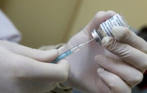 الجزائر تتسلم 900 ألف جرعة من لقاح 