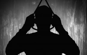 رجل ينتحر بعد وفاة زوجته بحادث سير