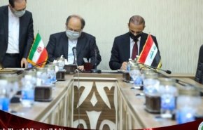 وزير العمل العراقي يوقع مع نظيره الايراني على خطة عمل في ثلاثة مجالات