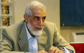 مصر: إعادة محاكمة القائم بأعمال مرشد الإخوان 'محمود عزت' 