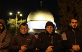 الاحتلال يمنع أذان العشاء بالأقصى وفلسطين تدعو العالم للتدخل