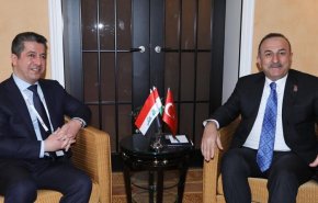 بارزاني وأوغلو يبحثان استهداف مطار أربيل ومعسكر بعشيقة