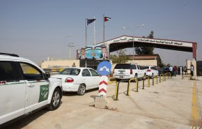 الأردن يعيد فتح معبر حدودي يعد بوابة اقتصادية هامة لسوريا 