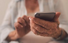 أكبر عملية احتيال عبر الهاتف في هونغ كونغ: تسعينية تخسر 32 مليون دولار