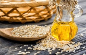 صديق العظام.. 6 فوائد غير متوقعة لزيت السمسم