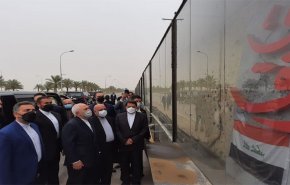 ظريف يزور موقع استشهاد الحاج قاسم سليماني في بغداد
