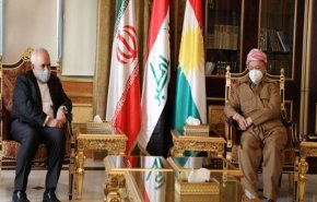 ظريف يلتقي بمسعود بارزاني في اربيل
