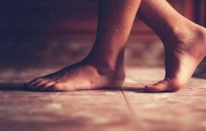 3 علامات على القدمين تشير إلى خطر الإصابة بمرض الكبد الدهنى