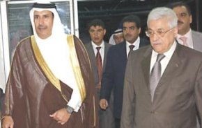 حمد بن جاسم يدعو محمود عباس لتسليم السلطة الى قيادة شابة