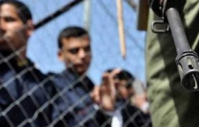 3 أسرى يواجهون أوضاعًا مأساوية في سجون الاحتلال