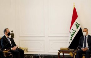 الكاظمي يبحث مع وفد أمريكي خروج القوات من العراق
