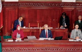 قانوني تونسي: اقرار المحكمة الدستورية يضع البرلمان في مواجهة مباشرة مع سعيد