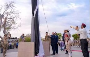 الانتقالي يرفع علما جديدا في إحدى مديريات عدن 