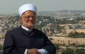 خطيب الأقصى يستنكر الموقف الدولي من الأحداث في القدس