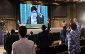 قائد الثورة : الصهاينة لا يفهمون سوى لغة القوة