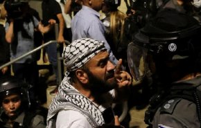 مستوطنون يطلقون الرصاص الحي على فلسطينيين في حي الشيخ جراح