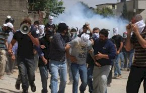 إصابة شاب فلسطيني بالرصاص خلال مواجهات مع الاحتلال جنوب نابلس
