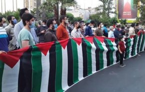 الفرحة تعم ساحة فلسطين في العاصمة طهران