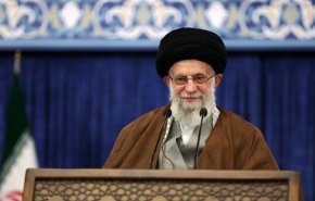 قائد الثورة يهنيء بإنتصار المقاومة ويدعو لمحاكمة قادة الكيان الصهيوني