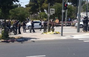 إصابة جنديين إسرائيليين في عملية طعن بالقدس واستشهاد المنفذ