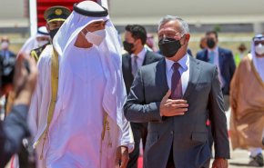 بعد التطنيش المصري.. بن زايد يزور الاردن لللتوسط