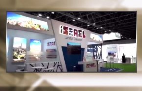 بالفيديو.. استقبال اماراتي مذل لوفد صهيوني