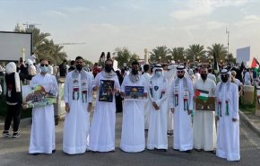 مواقع التواصل تقيم مواقف الكويت والامارات ازاء فلسطين 