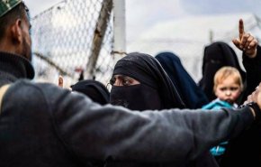 اميركا تستغل الارهابيين في مخيم 