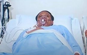 عادل إمام يعاني من وضع صحي مضطرب وهذا ما طلبه الأطباء منه ولم يلتزم