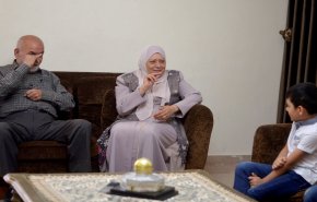 بالفيديو.. 'أوس' طفل يصبح أصغر معلم للغة الإشارة في الأردن