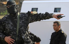 شاهد.. مقتل إمام مسجد طعنا بالشارع في مصر