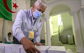من هي الأحزاب التي تقاطع الانتخابات النيابية في الجزائر؟