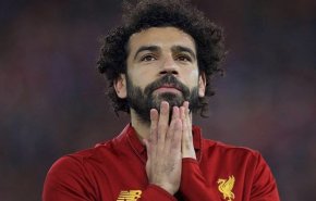 الكشف عن آخر تطورات تجديد عقد محمد صلاح مع ليفربول
