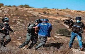 
500 صحفي أمريكي يطالبون بكشف حقائق القمع الإسرائيلي للفلسطينيين
