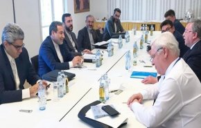 مشاورات بين الوفدين الإيراني والروسي في فيينا