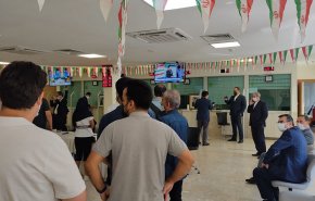 شاهد.. طوابير الناخبين في الانتخابات الايرانية في مدينة اسطنبول في تركيا