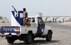 'الانتقالي الجنوبي' يعلق مشاركته في مشاورات تنفيذ اتفاق الرياض

