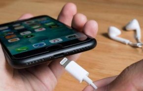 4 نصائح للحفاظ على نسبة بطارية الايفون 100%