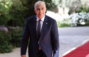 موقع إسرائيلي: لابيد الى الامارات قريبا 