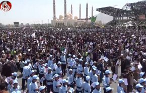 شاهد .. مسيرة لأطفال اليمن تنديداً لإنحياز الأمم المتحدة لتحالف العدوان 