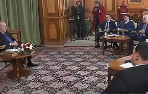 شاهد: مشاورات الرئيس الجزائري من أجل تشكيل الحكومة