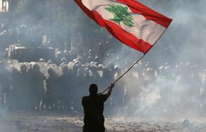 شاهد .. وزير لبناني سابق: جهات أجنبية لا تريد حل الازمات في لبنان 
