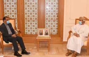 السفير الايراني في مسقط يلتقي وزير التجارة والصناعة العماني